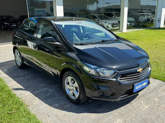 CHEVROLET ONIX 1.4 MPFI LT 8V FLEX 4P MANUAL CHEVROLET ONIX 1.4 MPFI LT 8V FLEX 4P MANUAL